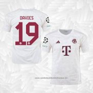 3º Camisola Bayern de Munique Jogador Davies 2023-2024